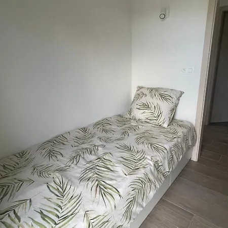 Le Grand Pont Bed & Breakfast 3*